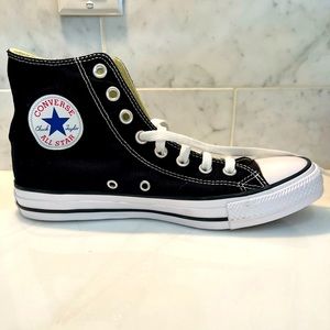 NIB Converse All Star Hi. Mens size 7, Womens size 9